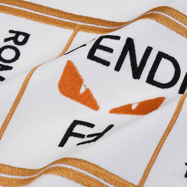 希少 フェンディ 偽物 バッグ バグズ 半袖Tシャツ few26931